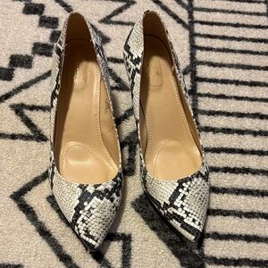 Jaclyn Smith Snakeskin Pattern Women's Pumps size 8
